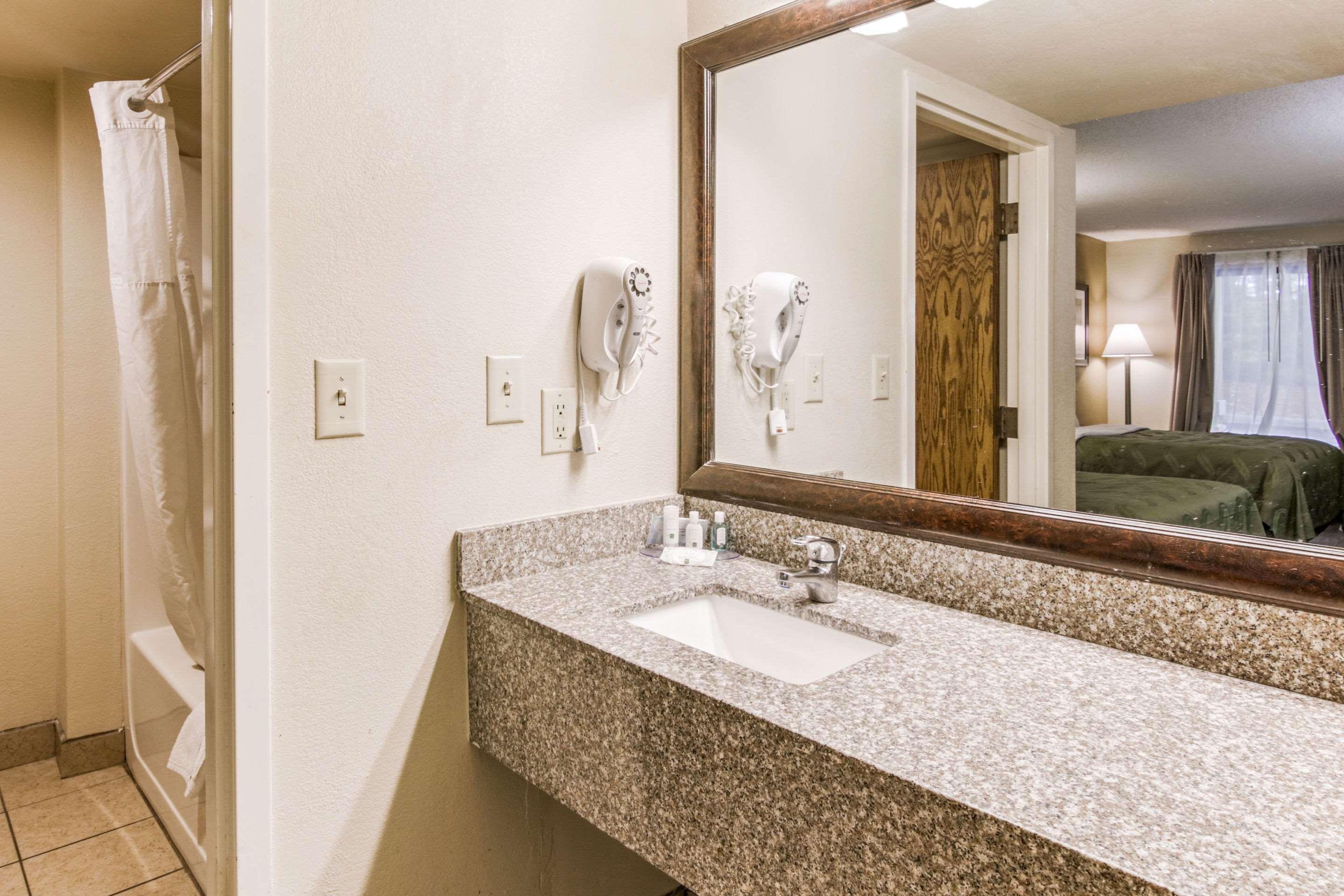 Quality Inn & Suites Atlanta Stone Mountain Exteriér fotografie