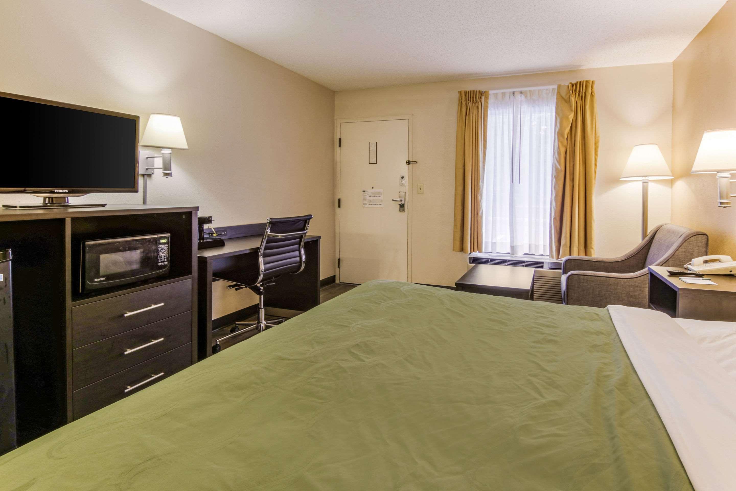 Quality Inn & Suites Atlanta Stone Mountain Exteriér fotografie