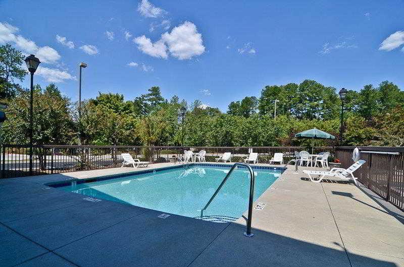 Quality Inn & Suites Atlanta Stone Mountain Exteriér fotografie