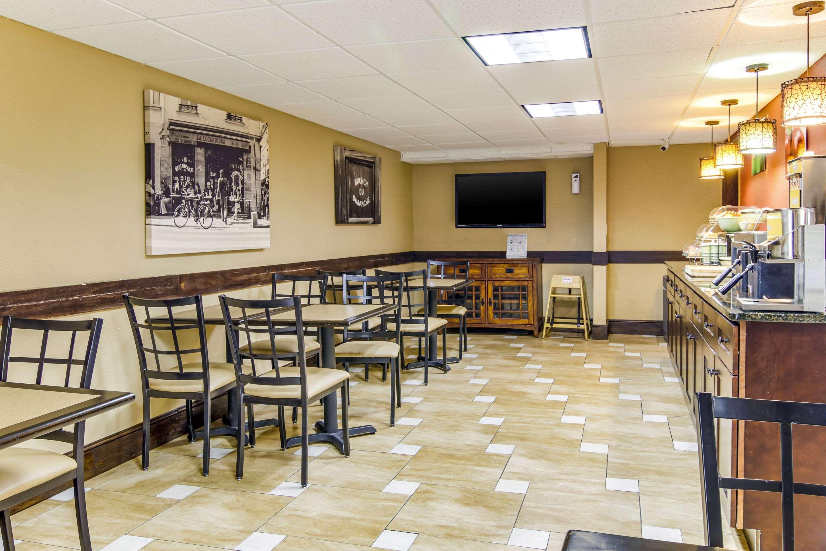 Quality Inn & Suites Atlanta Stone Mountain Exteriér fotografie