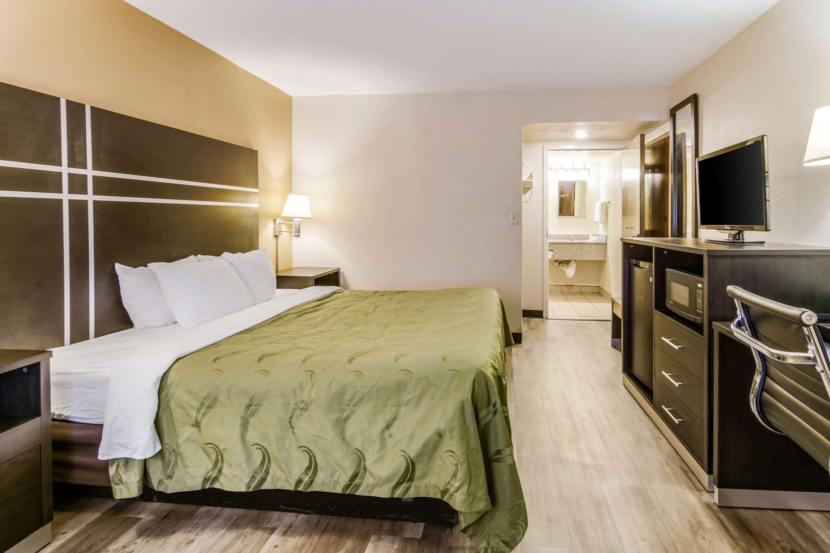 Quality Inn & Suites Atlanta Stone Mountain Exteriér fotografie