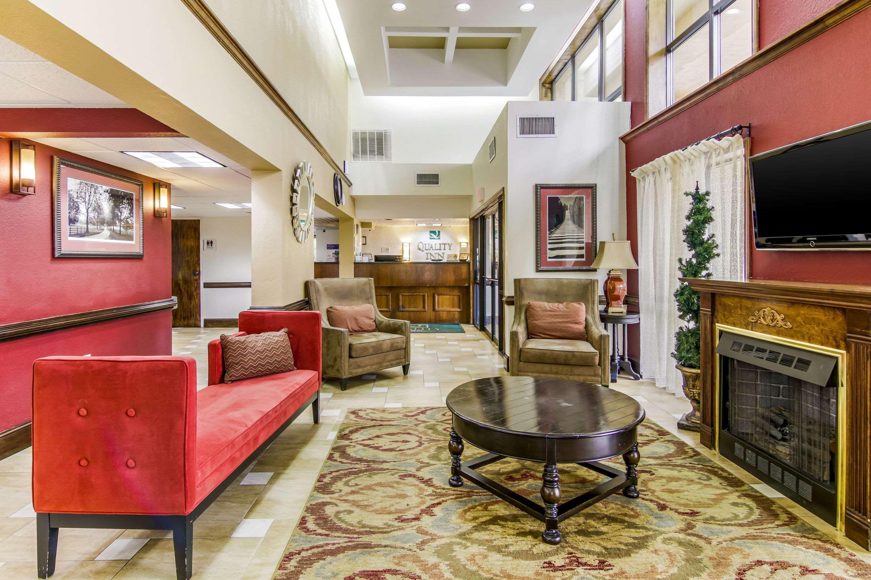 Quality Inn & Suites Atlanta Stone Mountain Exteriér fotografie