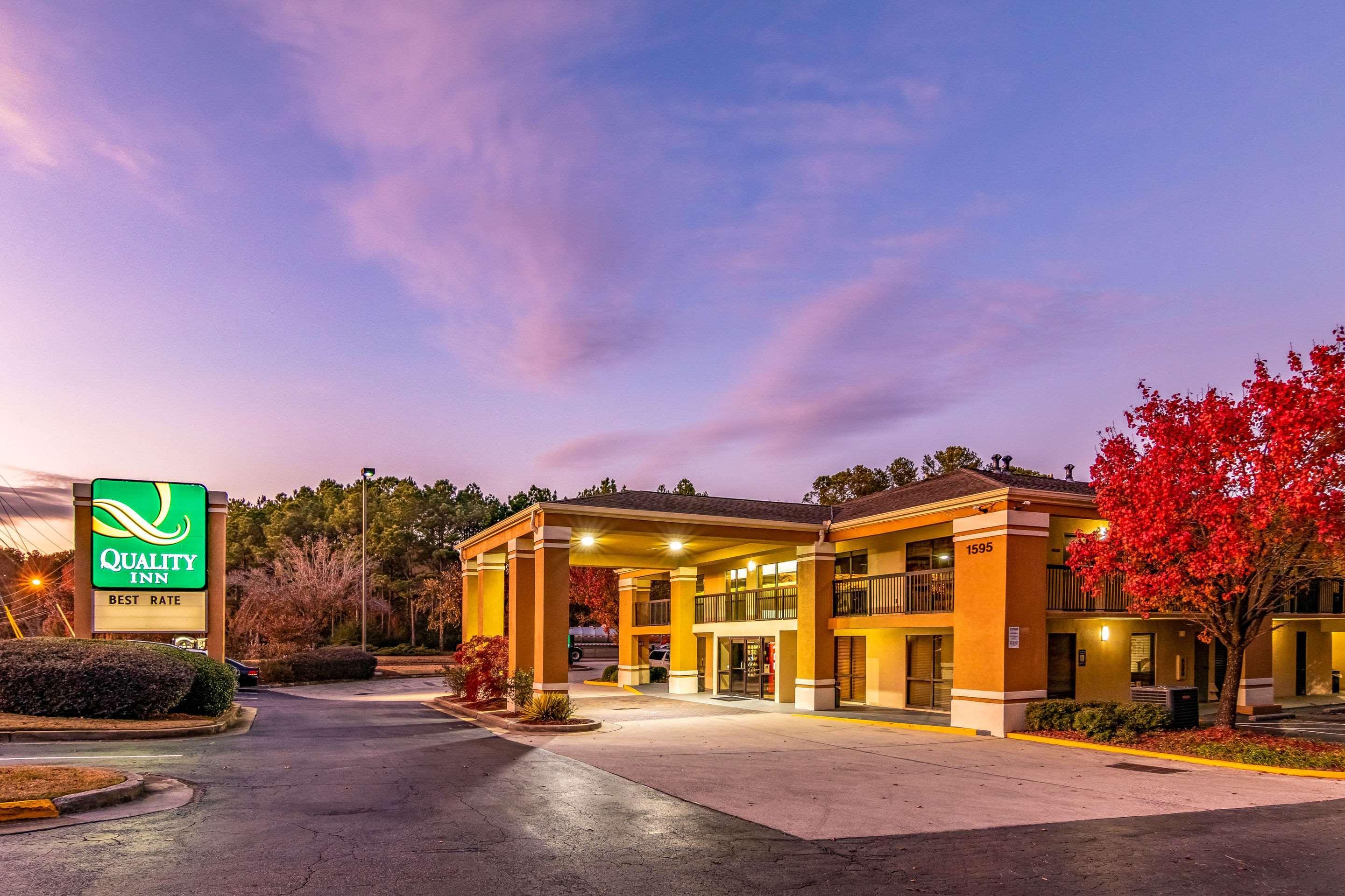 Quality Inn & Suites Atlanta Stone Mountain Exteriér fotografie