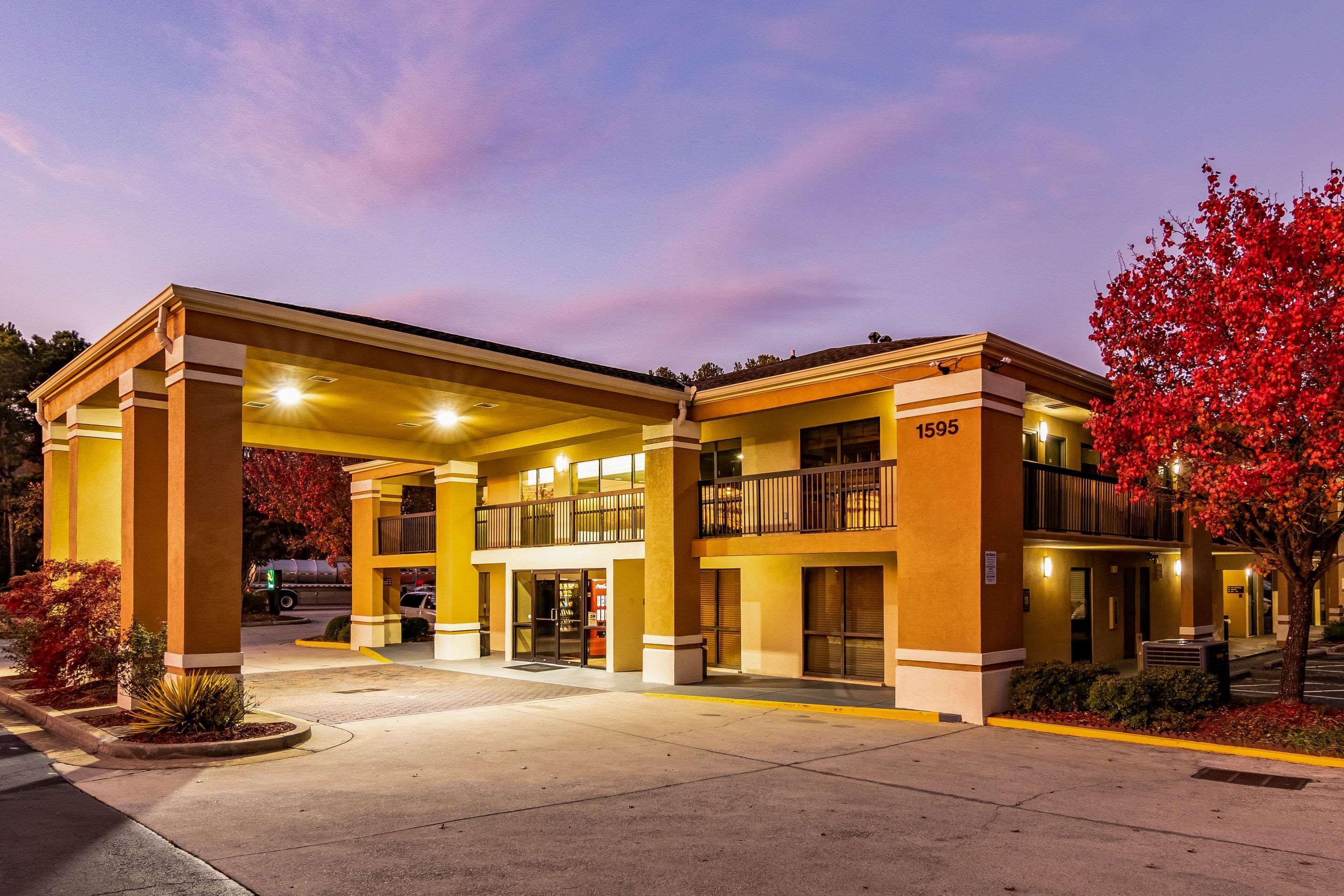 Quality Inn & Suites Atlanta Stone Mountain Exteriér fotografie