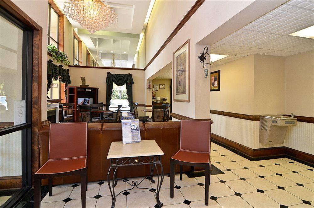 Quality Inn & Suites Atlanta Stone Mountain Exteriér fotografie