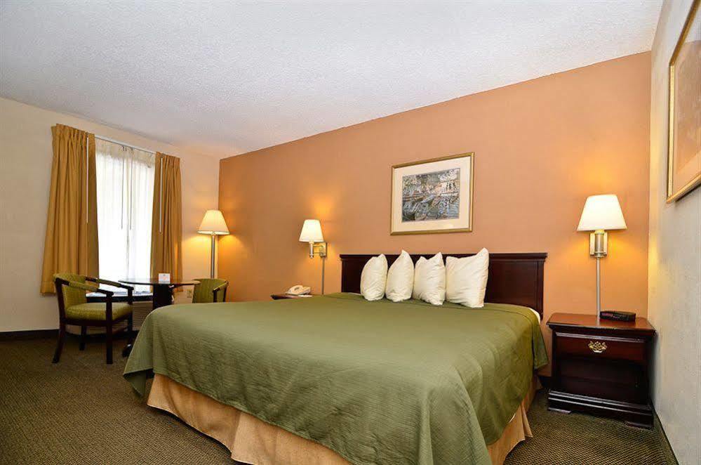 Quality Inn & Suites Atlanta Stone Mountain Exteriér fotografie